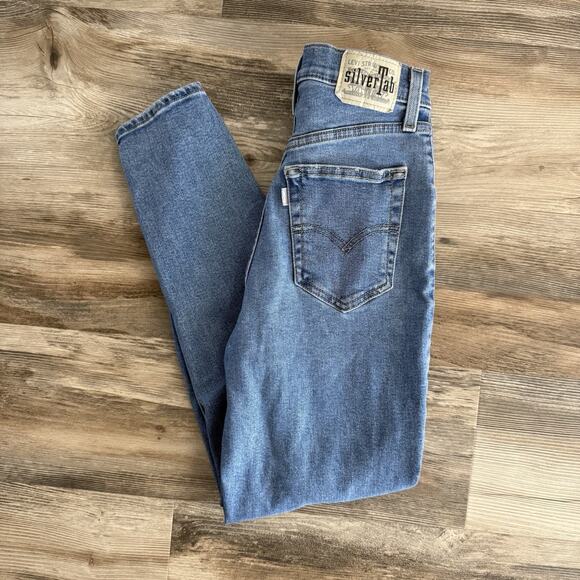 Levi’s SilverTab Mom Jeans Size 26 Medium Blue Wash Distressed - Picture 6 of 6